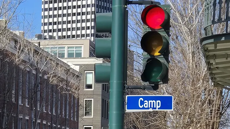 Traffic signal at Camp Street in downtown New Orleans